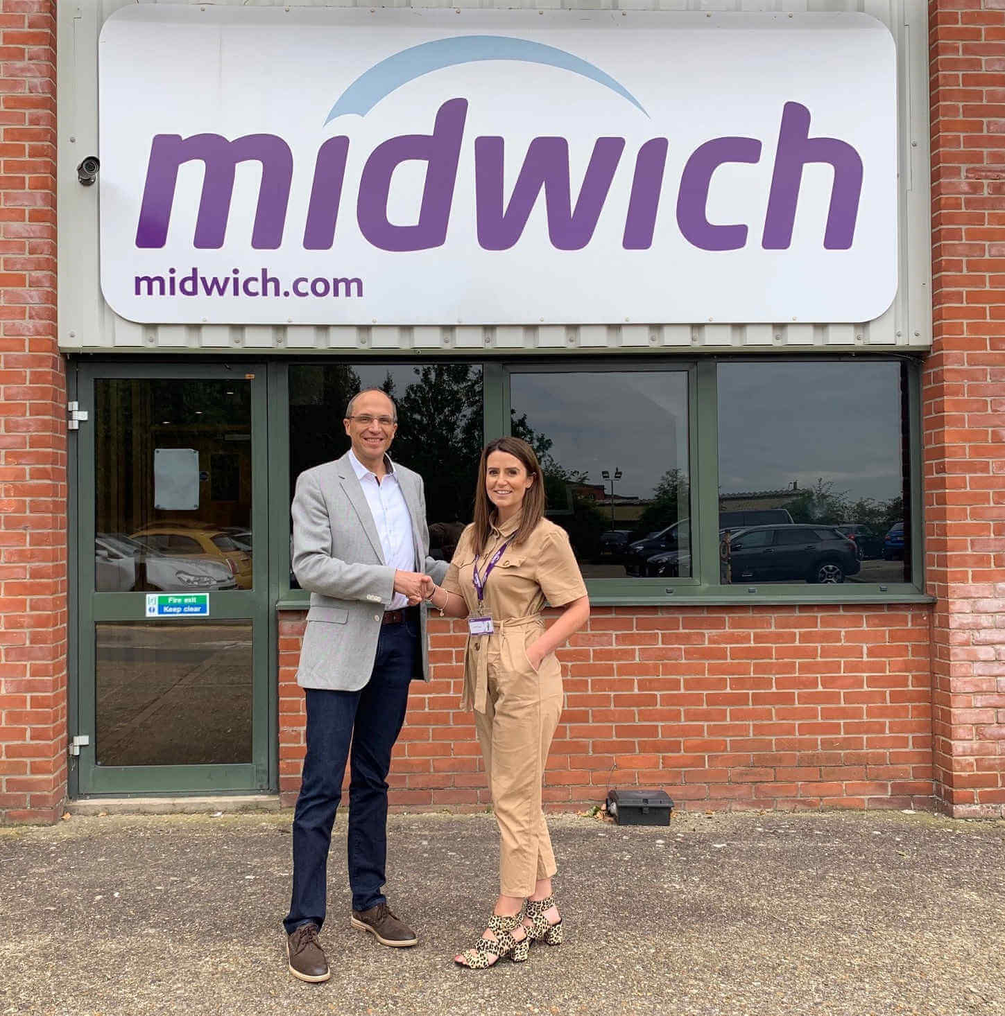 ROOMZ mit Distributor Midwich neu auch im UK-Markt