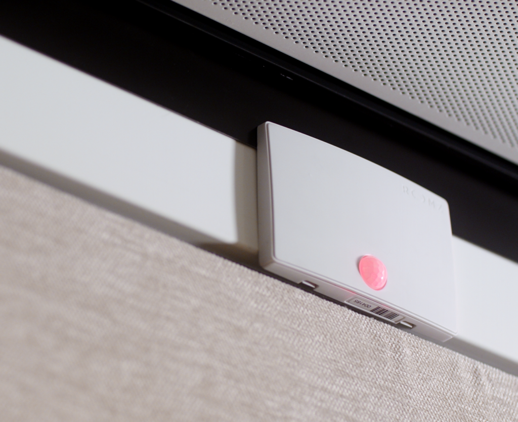 How workspace presence sensors support meeting room management and reduce ghost meetings?
