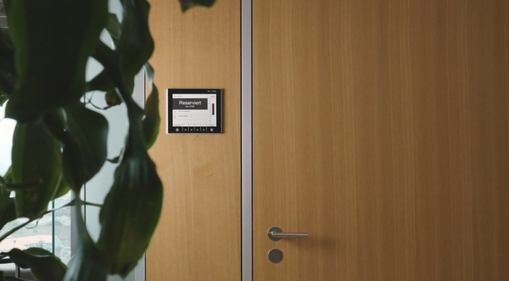 Sustainable ROOMZ e-ink© Meeting Room Display